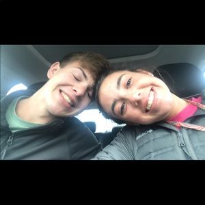 Meet your Posher, Lauren